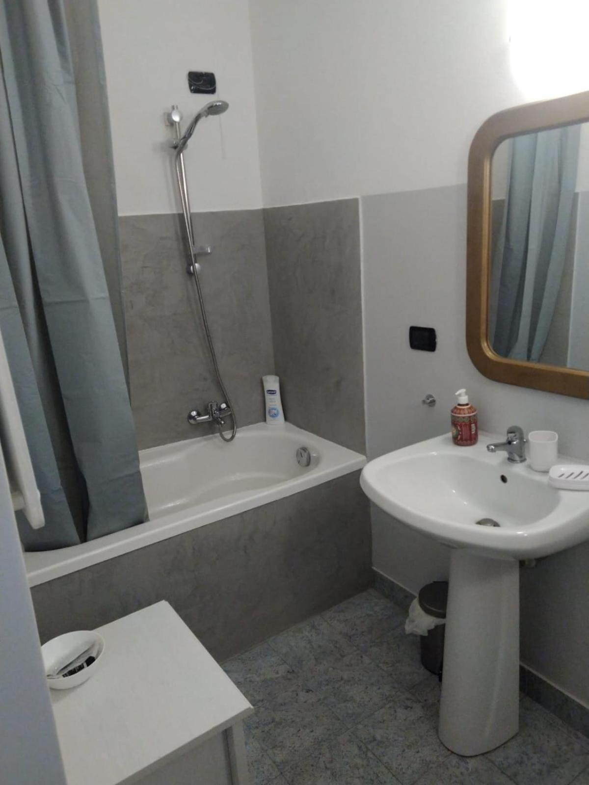 Come A Casa Apartment Genova Eksteriør bilde